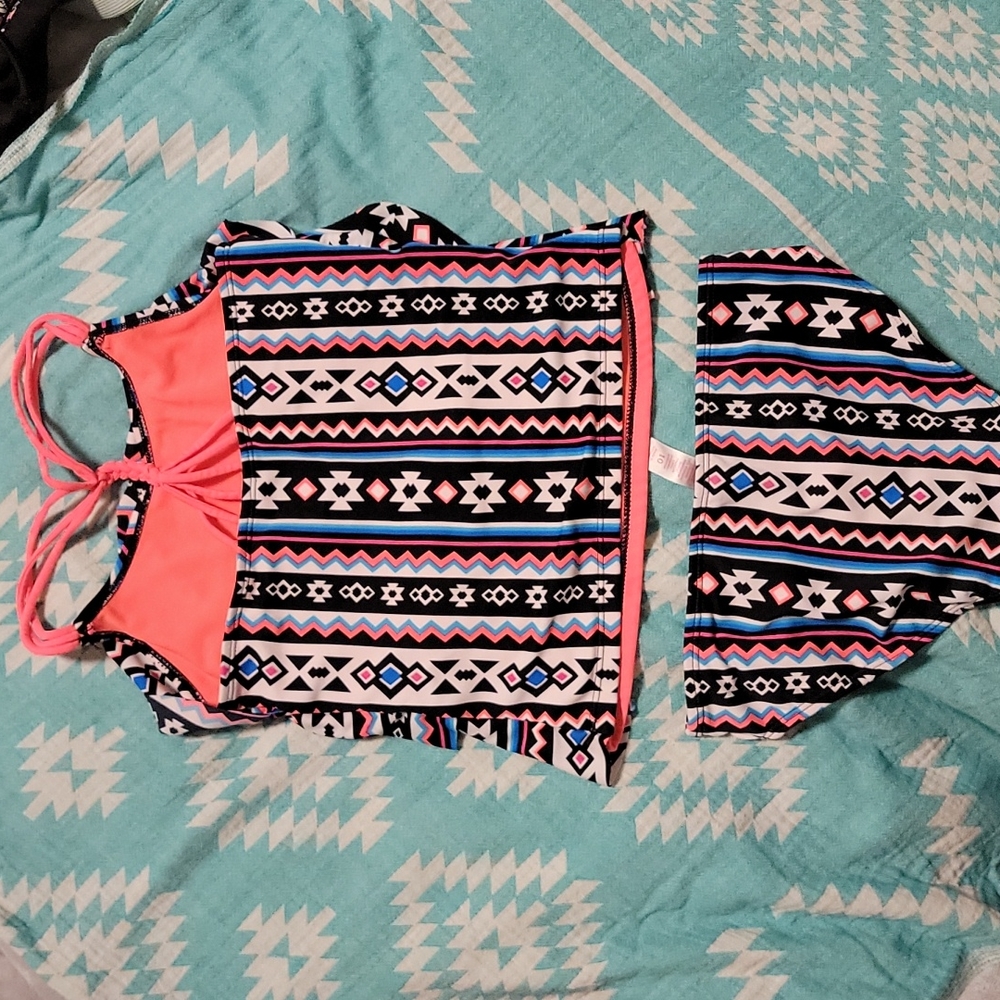Bathing suit - Picture 3 of 3